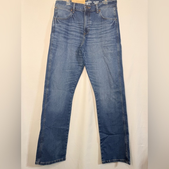 Wrangler Other - Wrangler Men's Retro Relaxed Bootcut Jeans
